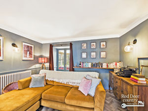 Living Room- click for photo gallery